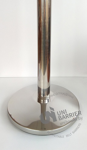 Стойка ограждения UniBar-200 серебристая зеркальная основание полуконус белая лента
